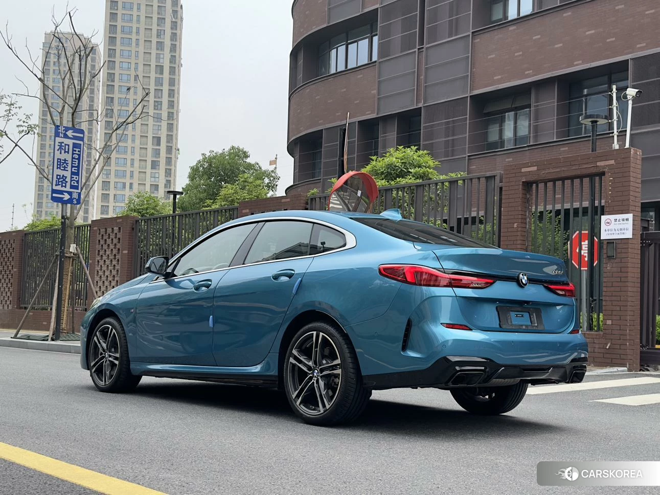 BMW 2 series id 4467590 из Китая 18