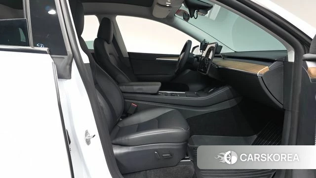 Tesla Model Y id 4488305 из Кореи 18