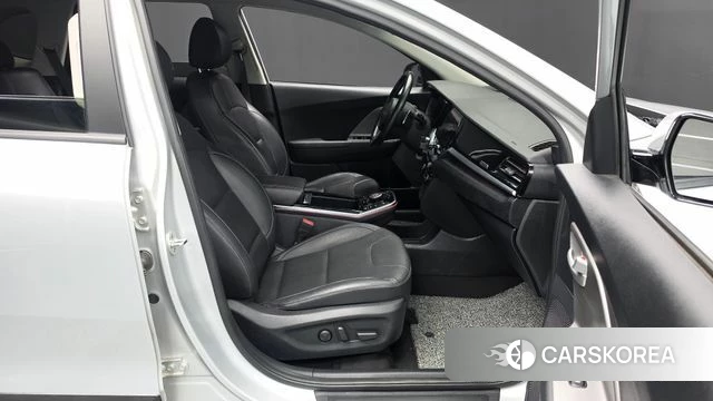 Kia Niro Plus id 4942430 из Кореи 18
