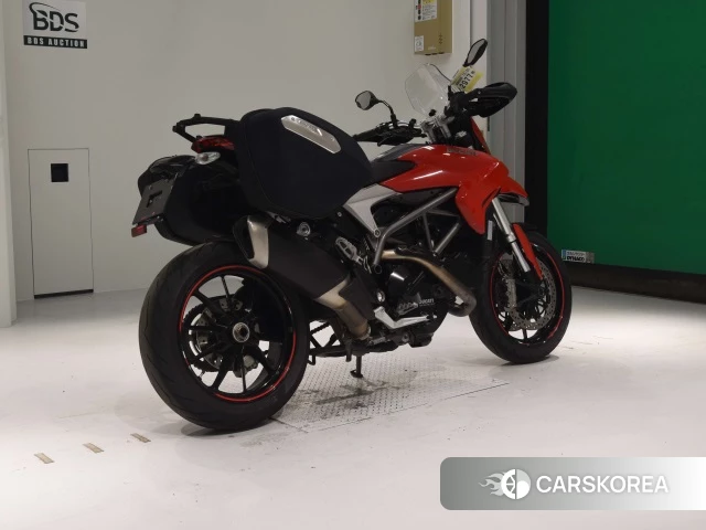 Проданный Ducati HYPERSTRADA 2013 из Японии, фото 2