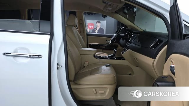 Kia The New Carnival id 4325280 из Кореи 18