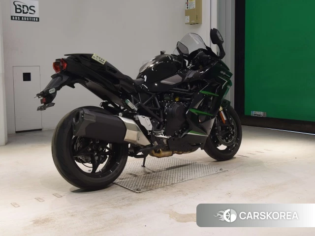 Проданный Kawasaki NINJA H2 SX 2023 из Японии, фото 2