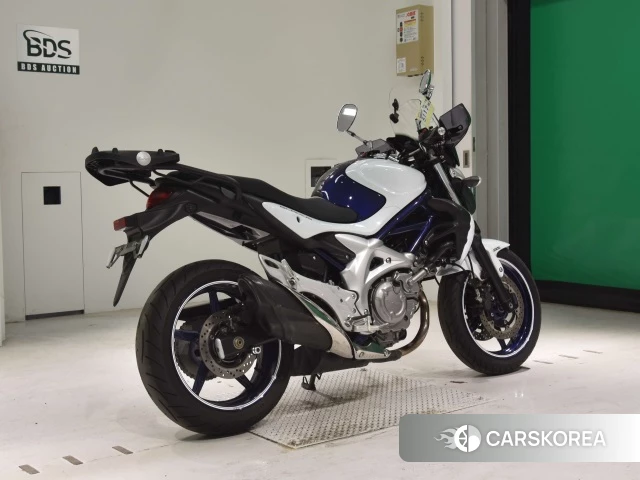 Проданный Suzuki GLADIUS 400 2010 из Японии, фото 2