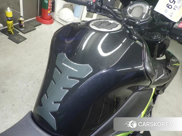 Kawasaki Z900 id 3950300 из Японии 18