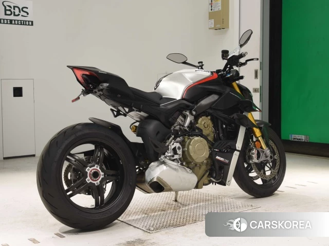 Проданный Ducati STREETFIGHTER V4 S 2022 из Японии, фото 2