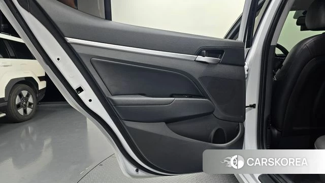 Hyundai The New Avante AD id 4587097 из Кореи 18