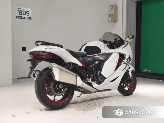 Проданный Suzuki GSX1300R HAYABUSA 2021 из Японии
