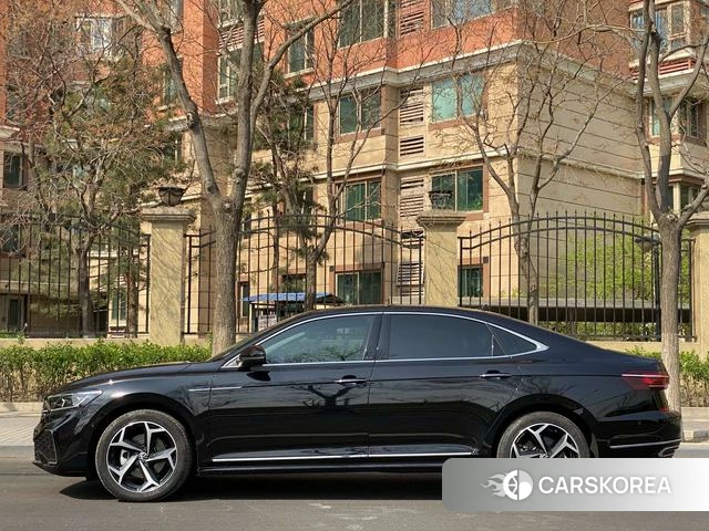Volkswagen Passat id 4265744 из Китая 18
