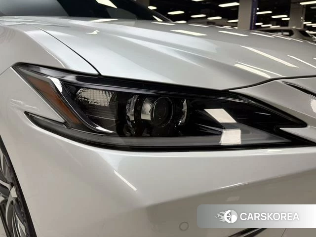 Lexus ES id 4276674 из Китая 18