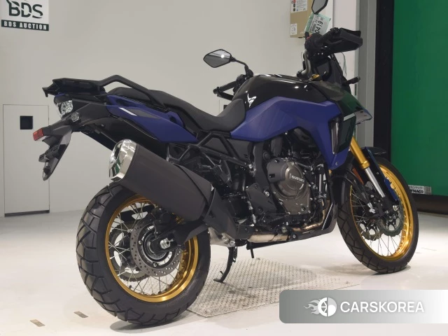 Проданный Suzuki V-STROM 800DE 2023 из Японии, фото 2