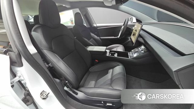 Tesla Model 3 id 4686850 из Кореи 18