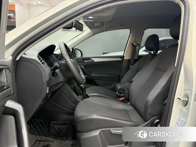 Volkswagen Tiguan L id 4261565 из Китая 18