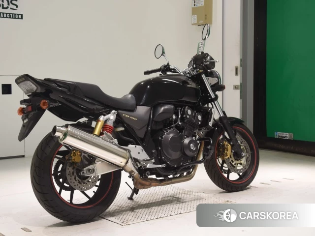 Проданный Honda CB400SF 2015 из Японии