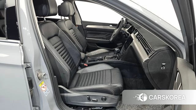 Volkswagen Passat GT (B8) id 4671051 из Кореи 18