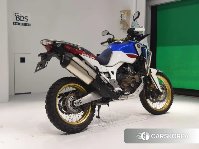 Проданный Honda CRF1000L AFRICA TWIN 2019 из Японии, фото 2