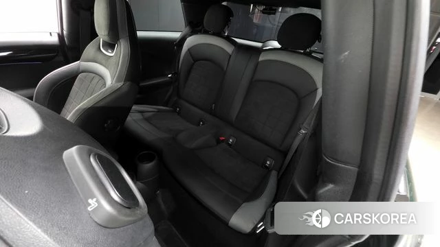 Mini Cooper S id 4267677 из Кореи 18