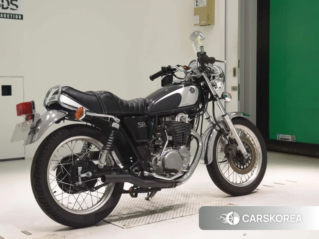 Проданный Yamaha SR400 2022 из Японии