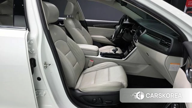 Kia K7 Premier Hybrid id 4430069 из Кореи 18