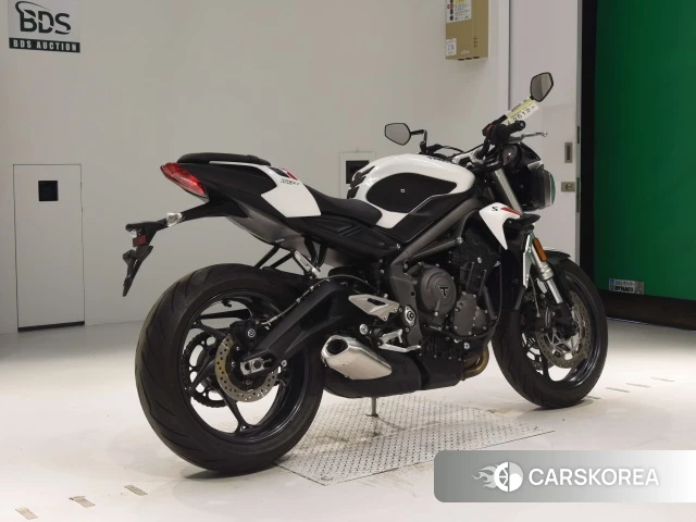 Проданный Triumph STREET TRIPLE 765 S 2021 из Японии, фото 2