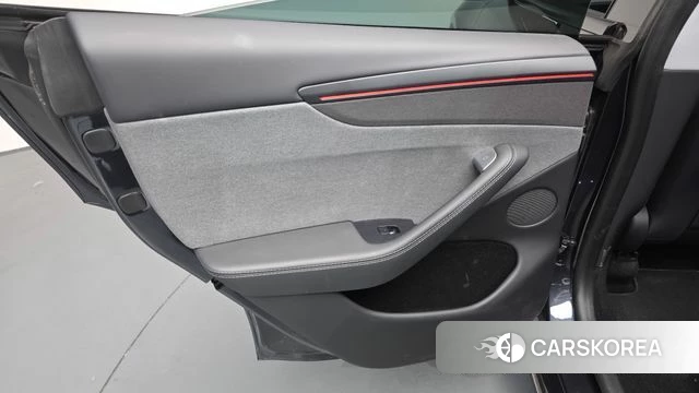 Tesla Model Y id 4773278 из Кореи 18