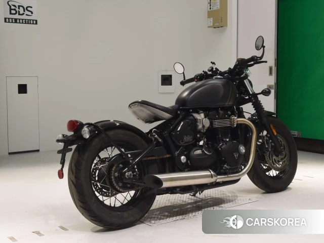 Проданный Triumph BONNEVILLE BOBBER 2022 из Японии, фото 2