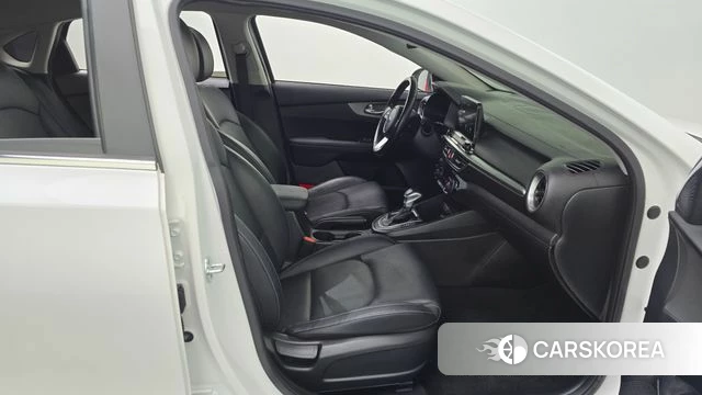 Kia Come New K3 id 4250818 из Кореи 18