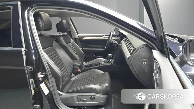 Volkswagen Passat GT (B8) id 4712376 из Кореи 18