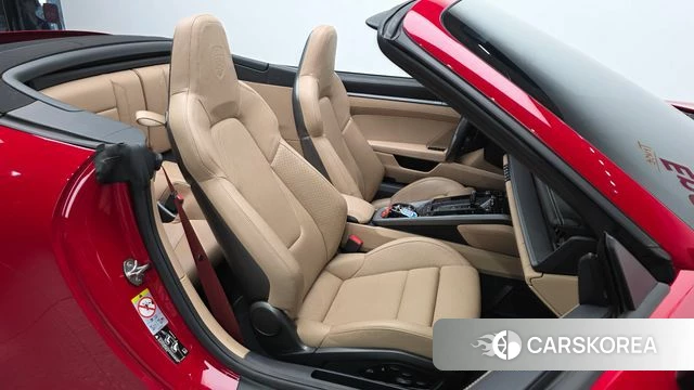 Porsche 911(992) id 4445901 из Кореи 18