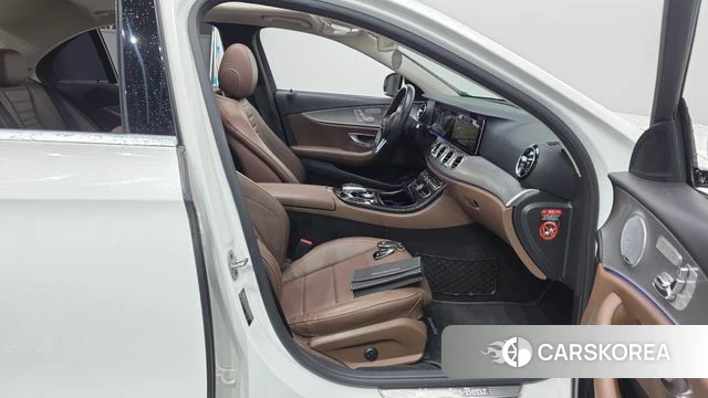 Mercedes-Benz E-Class W213 id 4605271 из Кореи 18