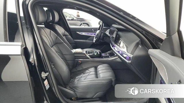 BMW 7 Series (G70) id 4630810 из Кореи 18