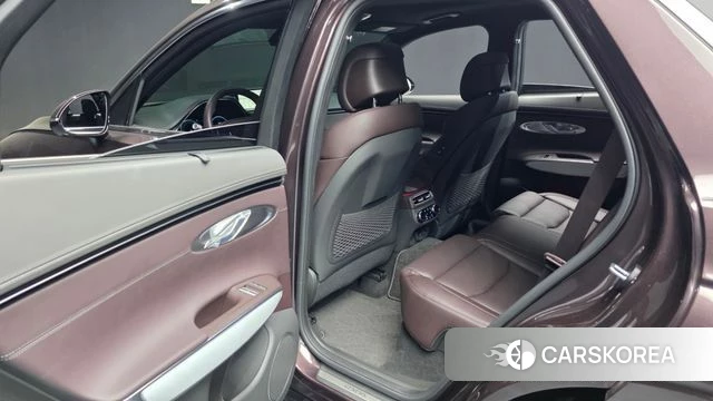 Genesis GV70 id 4186125 из Кореи 18