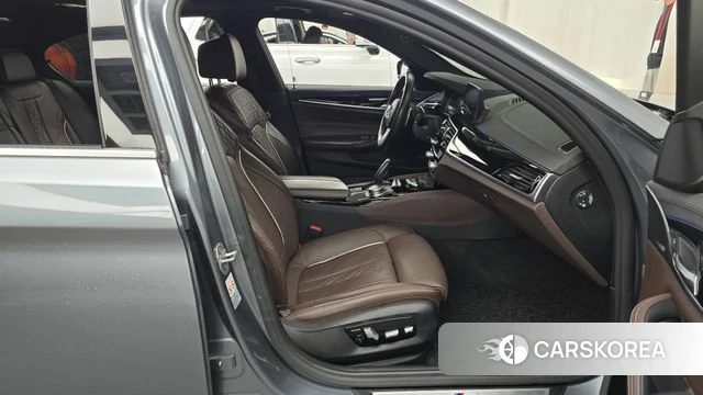 BMW 5 Series (G30) id 4750916 из Кореи 18