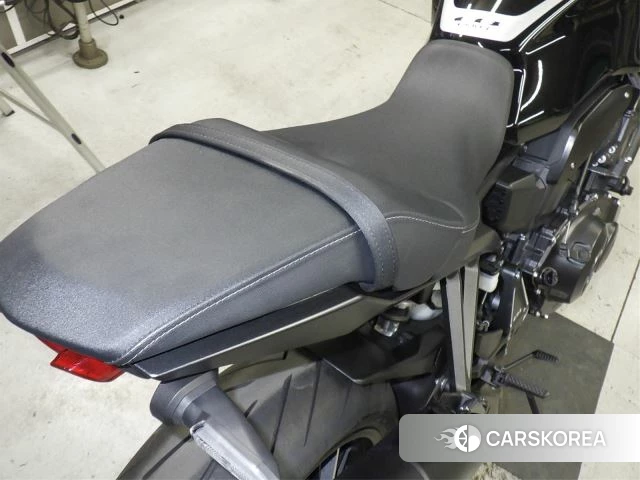 Honda CB1000R id 3949798 из Японии 18