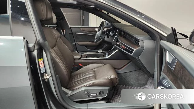 Audi A7 (4K) id 4482286 из Кореи 18