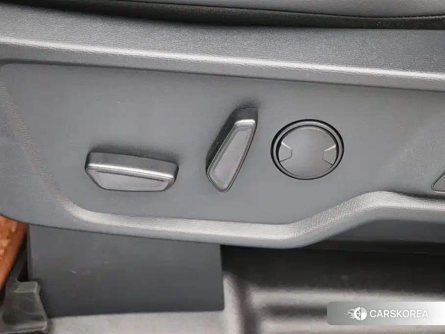 Ford Mustang id 4601726 из Китая 18