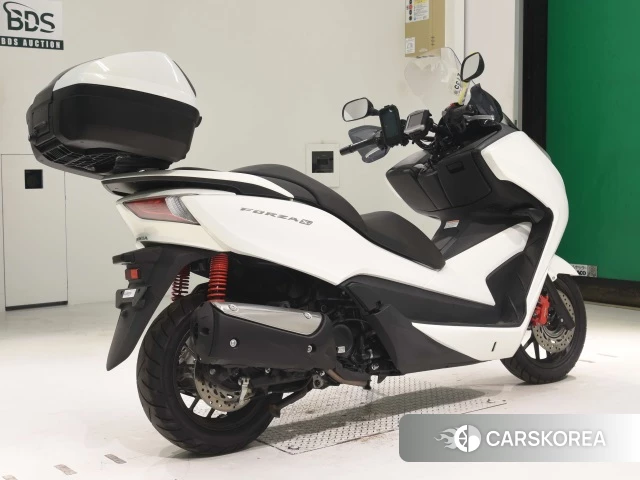 Проданный Honda FORZA 2013 из Японии