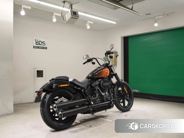 Проданный Harley-Davidson Softail Street Bob FXBBS1870 2023 из Японии, фото 2