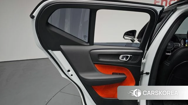 Volvo XC40 id 4615267 из Кореи 18