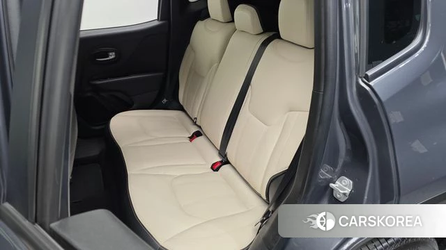 Jeep Renegade id 4302934 из Кореи 18