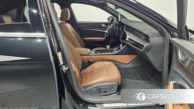 Audi A6 (C8) id 4500880 из Кореи 18