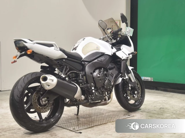Проданный Yamaha FZ1 FEATHER 2010 из Японии, фото 2