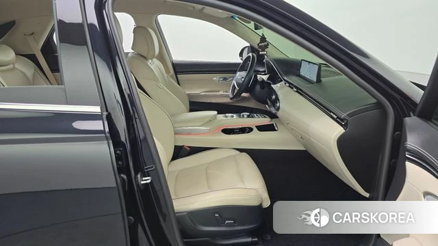 Genesis GV70 id 4231876 из Кореи 18