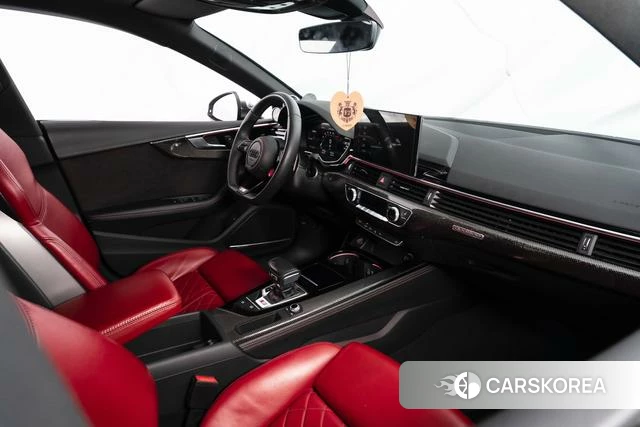 Audi S5 id 4274352 из Китая 18