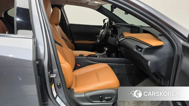 Lexus UX250h id 4732694 из Кореи 18