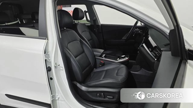 Kia Niro Plus id 4474947 из Кореи 18