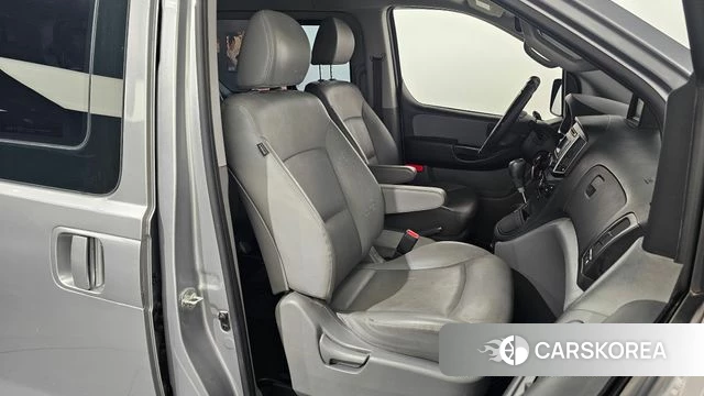 Hyundai The New Grand Starex id 4447420 из Кореи 18