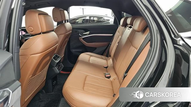 Audi e-Tron id 4872195 из Кореи 18