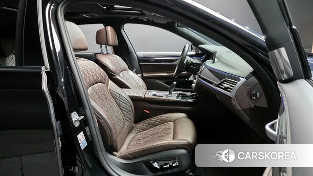 BMW 7 Series (G11) id 4355508 из Кореи 18