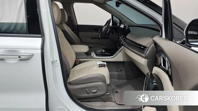 Kia Carnival 4th generation id 4848172 из Кореи 18