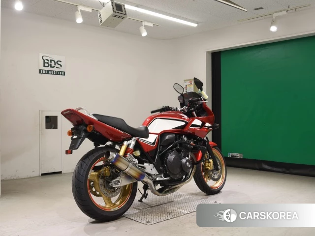 Проданный Honda CB400SF BOLDOR ABS 2013 из Японии, фото 2